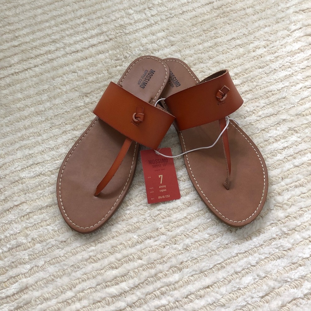 EUC Mossimo Ainsley cognac sandals
